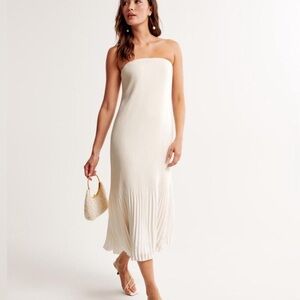 A&F Giselle Pleated Dress S Tall
